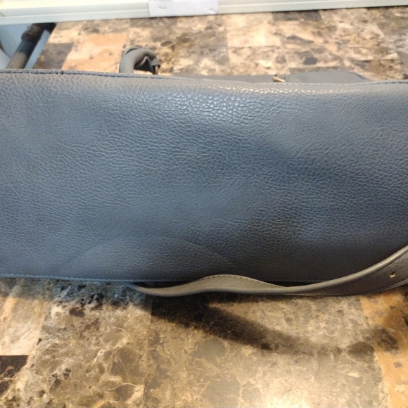 Kathy Ireland Satchel Handbag Genuine Vegan Leather - Picture 5 of 5